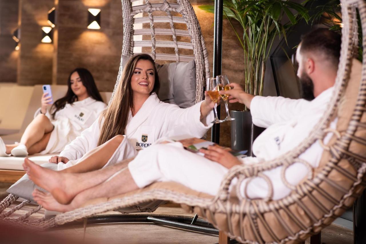 Hotel Borovi Forest Resort & Spa Сйеница Екстериор снимка
