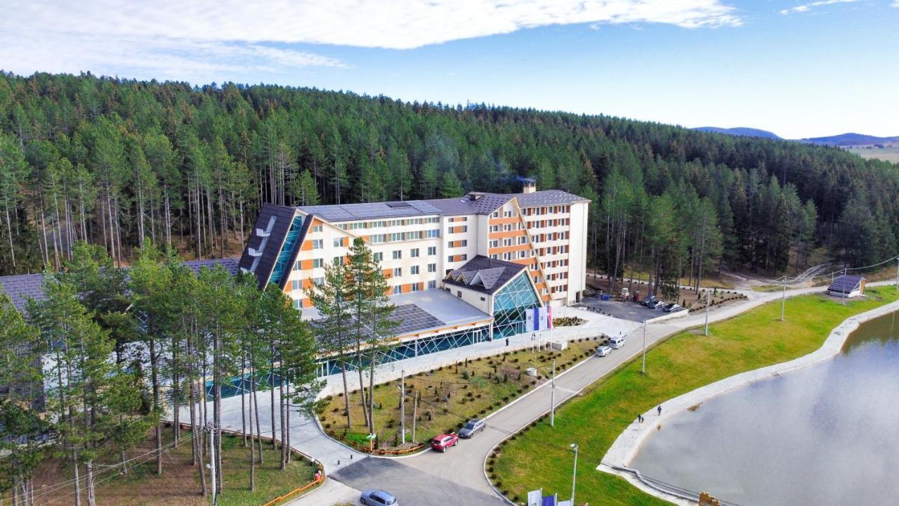 Hotel Borovi Forest Resort & Spa Сйеница Екстериор снимка