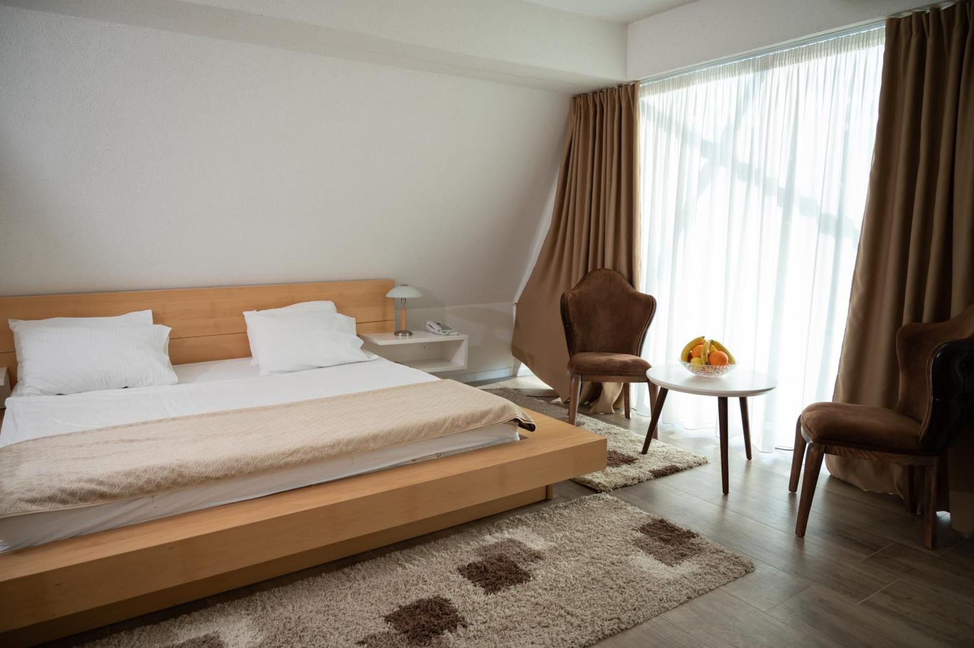 Hotel Borovi Forest Resort & Spa Сйеница Екстериор снимка